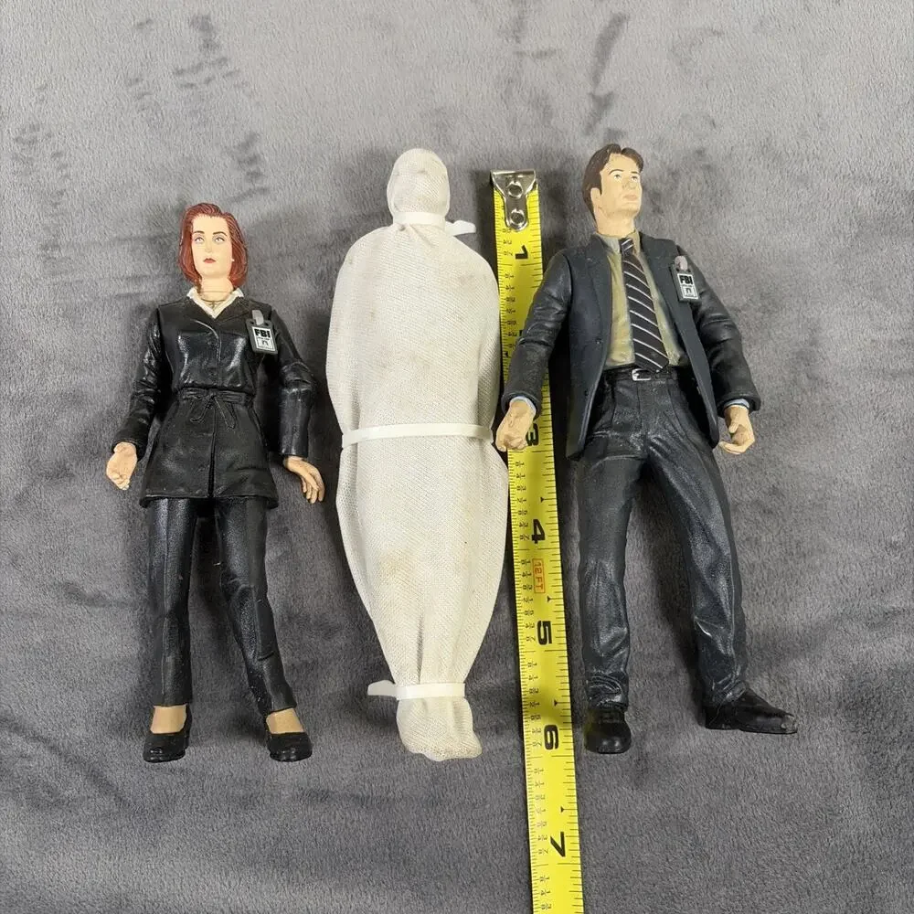 Vintage Topps X Files Comic Books Lot & other Memorabilia 35mm Film Cells Etc - Picture 16 of 16